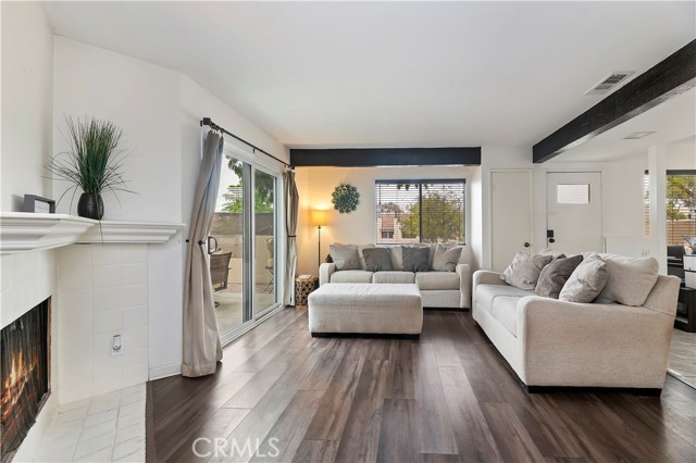 Detail Gallery Image 8 of 31 For 13104 Glen Ct #54,  Chino Hills,  CA 91709 - 2 Beds | 2/1 Baths