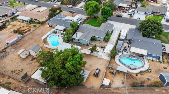 887 Kingman Drive, Norco CA: https://media.crmls.org/medias/72d9c45d-a825-42d2-973e-99c8aa0f48be.jpg