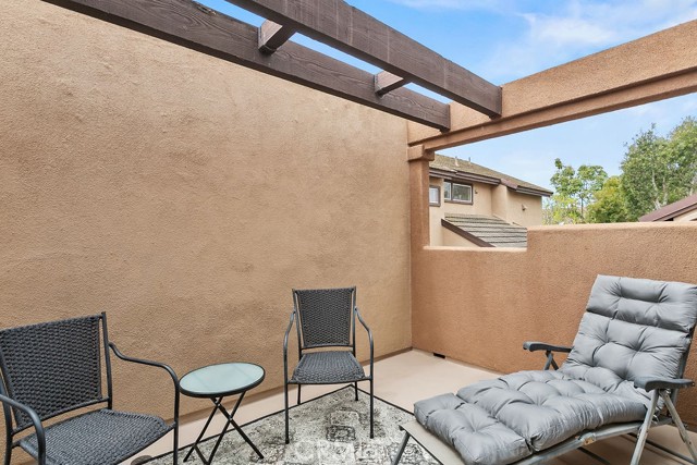 9 Silvertide Drive, Dana Point CA: https://media.crmls.org/medias/72d9d74a-137b-4a6f-8b01-c473f527b8b9.jpg