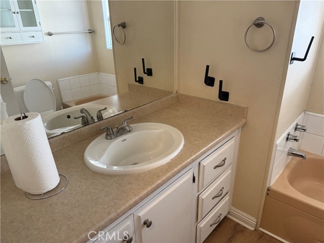 Detail Gallery Image 7 of 13 For 3530 Damien #13 Ave, La Verne,  CA 91750 - 2 Beds | 2 Baths