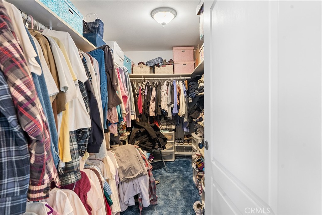 https://media.crmls.org/medias/72db0d58-beb1-4474-8c6d-5cf8db58b967.jpg?preset=X-Large