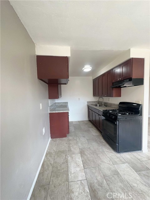 Detail Gallery Image 9 of 12 For 2406 Angela #4,  Pomona,  CA 91766 - 1 Beds | 1 Baths