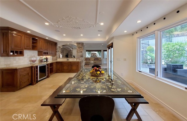 Detail Gallery Image 13 of 45 For 11947 Iredell St, Studio City,  CA 91604 - 7 Beds | 8 Baths