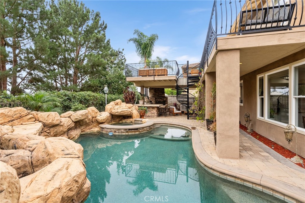 72dc0949 867b 4035 9cd8 43ca7a715c51