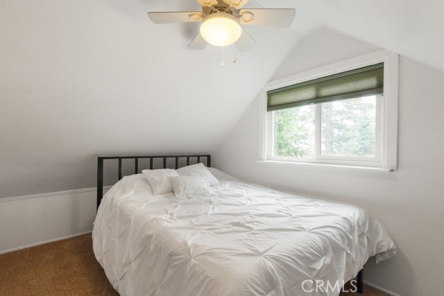 717 Crest Estates Drive, Lake Arrowhead CA: https://media.crmls.org/medias/72dd9d28-7eb2-4951-8809-c6ddcc711201.jpg