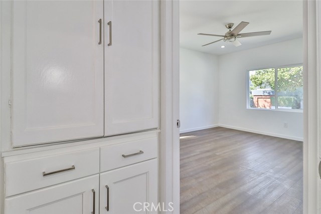 Detail Gallery Image 11 of 29 For 14434 Greenleaf, Sherman Oaks,  CA 91423 - 5 Beds | 3/2 Baths