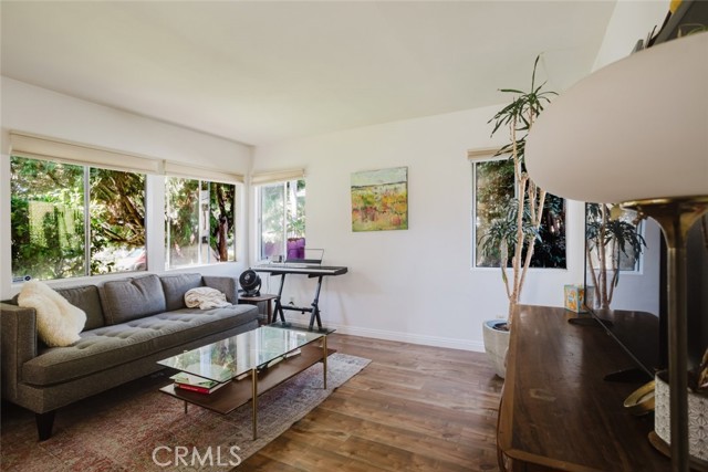 4190 Commonwealth Avenue photo 9