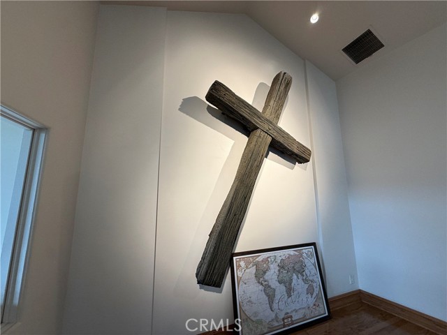 Image 12 of 48 For 405 S Azusa Ave