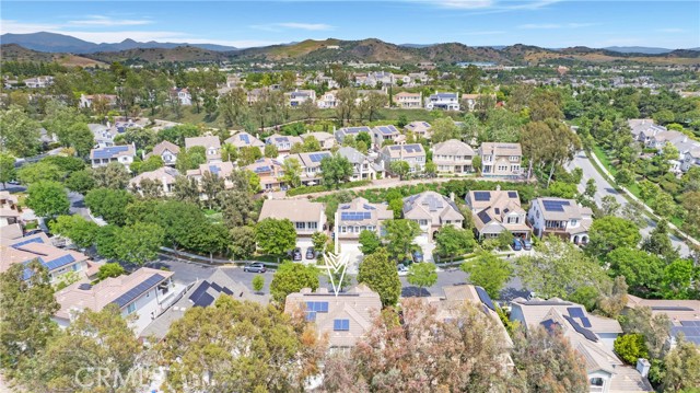 15 Beacon, Ladera Ranch CA: https://media.crmls.org/medias/72df080e-a65a-4a6b-b280-51922469f1ef.jpg