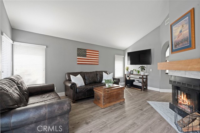 Detail Gallery Image 12 of 50 For 25454 Alpine Ct, Murrieta,  CA 92563 - 3 Beds | 2 Baths