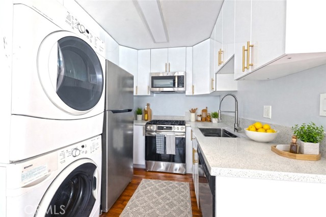 Detail Gallery Image 9 of 24 For 1436 S Bedford St #4,  Los Angeles,  CA 90035 - 2 Beds | 2 Baths