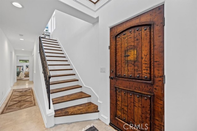 Elegant staircase in entryway
