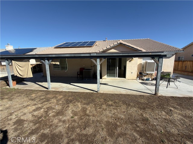 15036 Carrolton, Adelanto CA: https://media.crmls.org/medias/72e11336-d145-415c-8377-e139047657d3.jpg