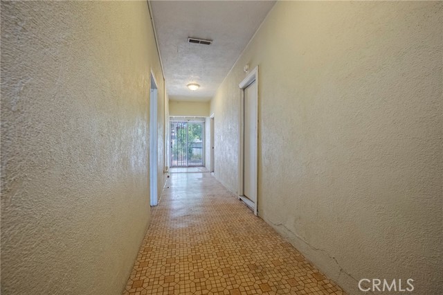 1640 Shirley Street, Merced CA: https://media.crmls.org/medias/72e193cd-4f72-4b00-8854-be24baee1768.jpg