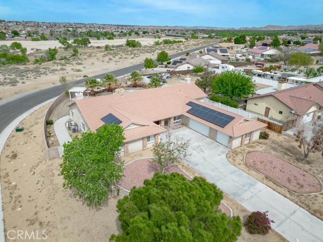 13436 Havasu Road, Apple Valley CA: https://media.crmls.org/medias/72e1cb1b-1b3e-494c-b599-c8878a22c7f5.jpg