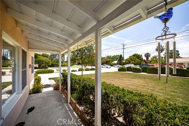 1830 E Victoria Avenue, San Bernardino CA: https://media.crmls.org/medias/72e26f02-3a99-43b2-9c58-ab26eb65ca69.jpg