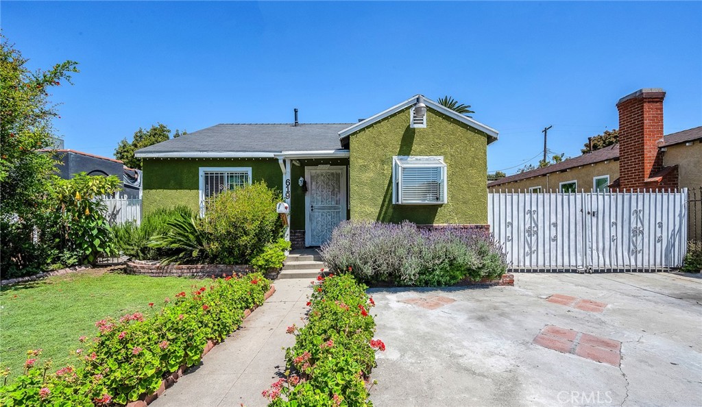 619 W Arbutus Street