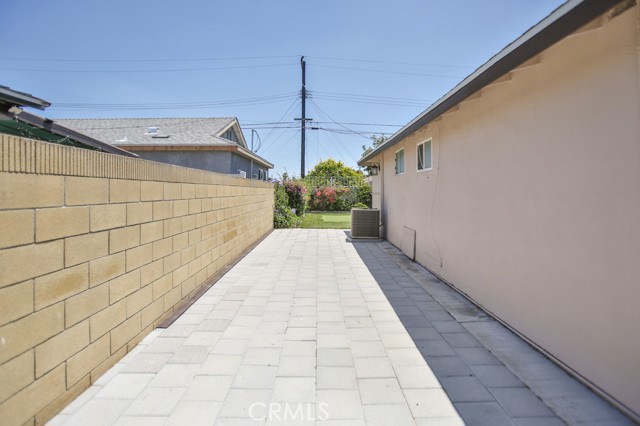 Detail Gallery Image 8 of 15 For 9142 Sabre Ln, Westminster,  CA 92683 - 4 Beds | 2 Baths