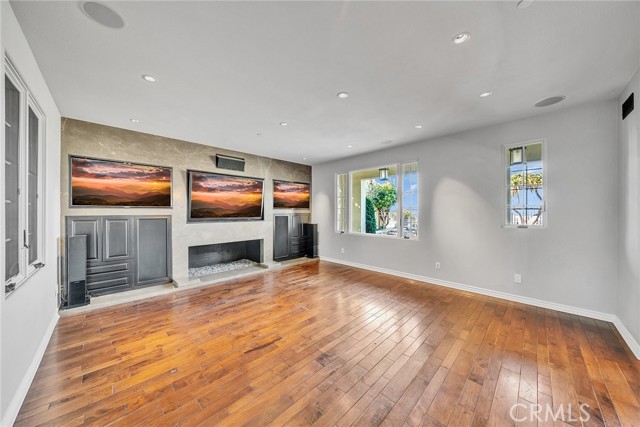 Detail Gallery Image 12 of 36 For 19 Momento, Irvine,  CA 92603 - 5 Beds | 4/1 Baths