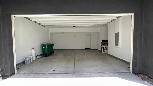2296 Synergy, Irvine CA: https://media.crmls.org/medias/72e43b1c-c5c8-4856-9ee4-f022e836a64e.jpg
