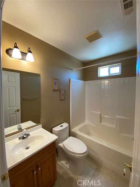 1928 Sunset Avenue, Thermal CA: https://media.crmls.org/medias/72e44ee2-6945-4641-a781-c7218b04f09f.jpg