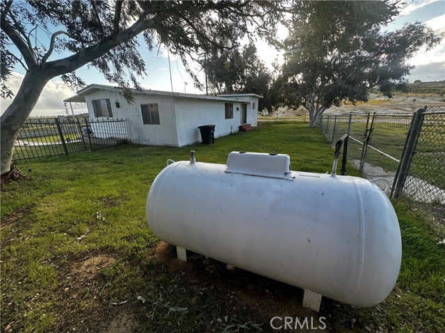 Detail Gallery Image 25 of 40 For 5301 W 39th St, Rosamond,  CA 93560 - 4 Beds | 2/1 Baths