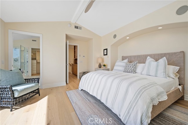 Detail Gallery Image 39 of 45 For 334 Locust St #2,  Laguna Beach,  CA 92651 - 3 Beds | 2/1 Baths