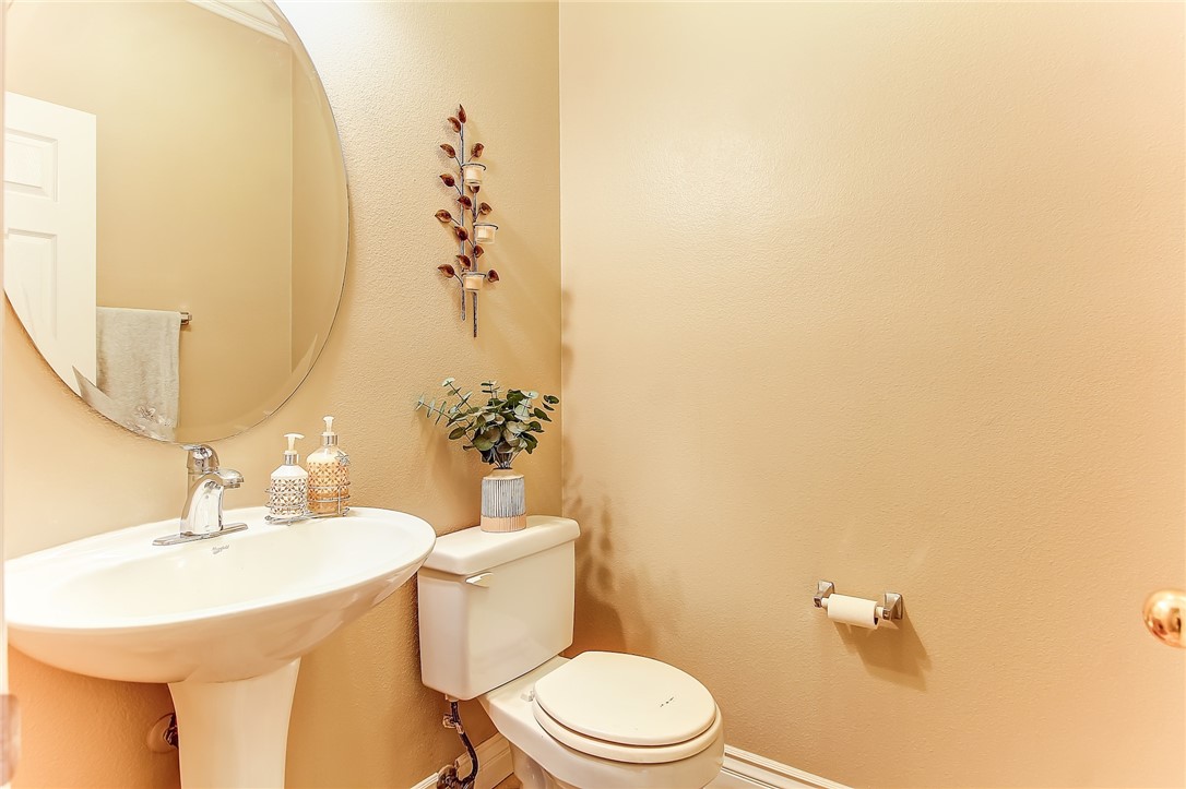 Detail Gallery Image 38 of 61 For 17509 Cedarwood Dr, Riverside,  CA 92503 - 4 Beds | 2/1 Baths