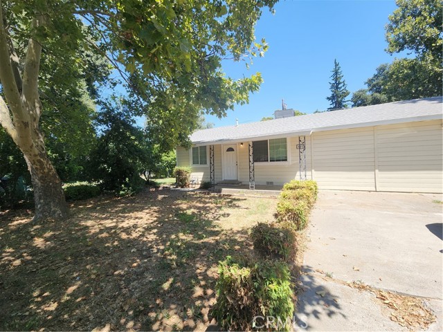 404 San Mateo Avenue, Gerber CA: https://media.crmls.org/medias/72e4de9c-44d3-46de-9176-a835b1d2c858.jpg