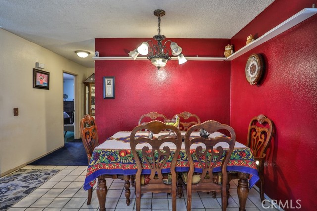 3012 Homer Circle, Jurupa Valley CA: https://media.crmls.org/medias/72e55e1a-6890-48a3-bf58-49625df7b7d6.jpg