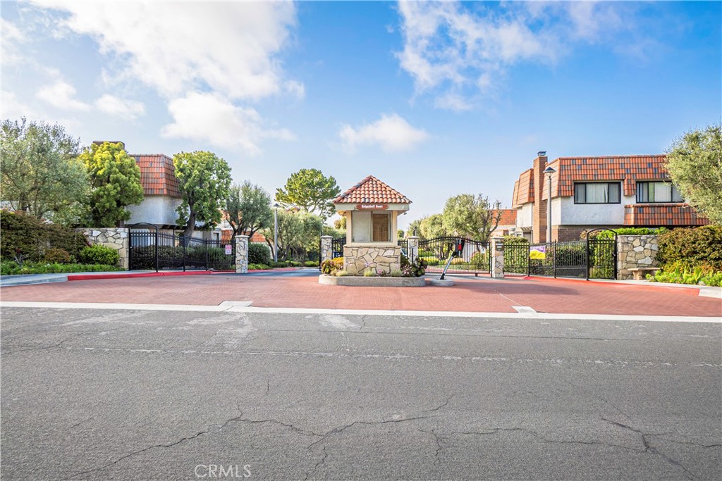 28033 Ridgebluff Court, Rancho Palos Verdes, CA 90275