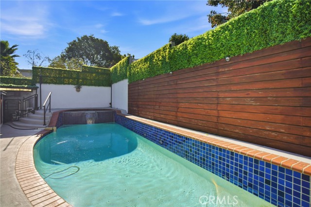 Detail Gallery Image 33 of 39 For 2260 Cazador Dr, Los Angeles,  CA 90065 - 2 Beds | 1 Baths