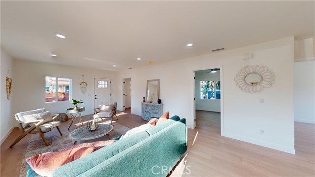 Detail Gallery Image 17 of 74 For 1330 W 2nd St, Santa Ana,  CA 92703 - 3 Beds | 1 Baths