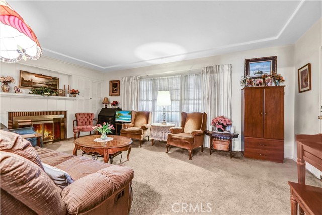 Detail Gallery Image 5 of 22 For 2405 Monte Vista, Pasadena,  CA 91107 - 4 Beds | 2 Baths