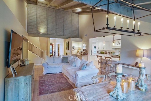 10624 Nevada Avenue, Chatsworth CA: https://media.crmls.org/medias/72e63c07-86d5-4d31-83b6-adf48759f0ad.jpg