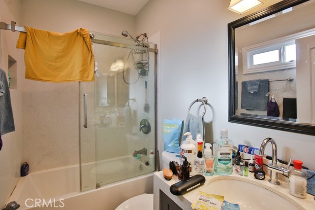 12621 Sweetbriar Drive, Garden Grove CA: https://media.crmls.org/medias/72e67ec8-ce59-4449-b7d2-a144ba270b0b.jpg