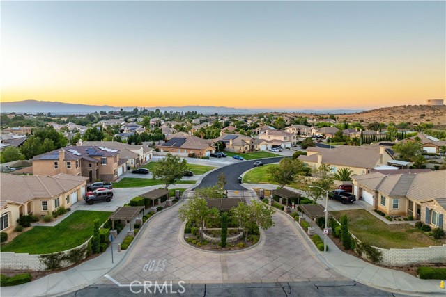 41703 Firenze Street, Lancaster CA: https://media.crmls.org/medias/72e6baf3-f9de-4d2d-891f-663e69499243.jpg