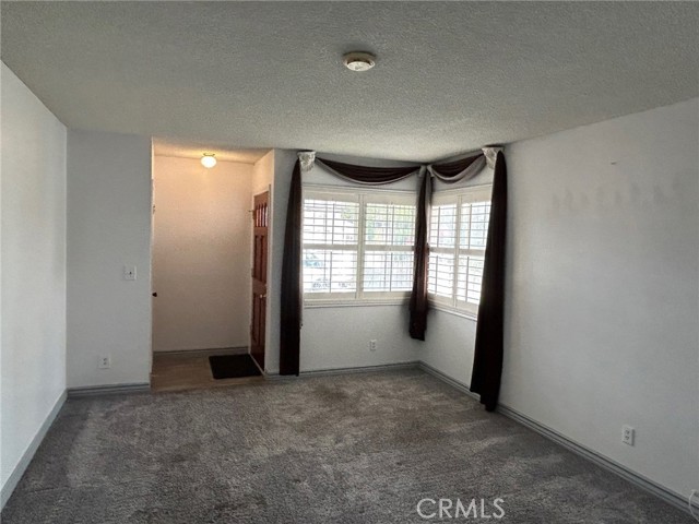 Detail Gallery Image 3 of 20 For 17513 Keene Ave, Carson,  CA 90746 - 4 Beds | 2 Baths