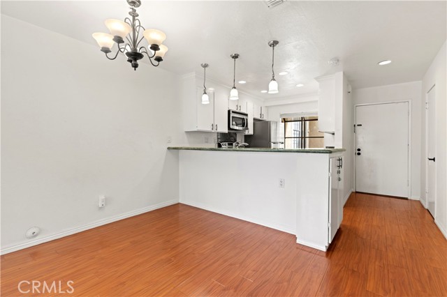 Detail Gallery Image 8 of 39 For 16 Lakepines, Irvine,  CA 92620 - 2 Beds | 1/1 Baths