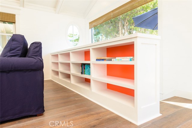 524 13th Street, Manhattan Beach CA: https://media.crmls.org/medias/72e7531e-db08-4fd5-ab71-378e8c0b9703.jpg