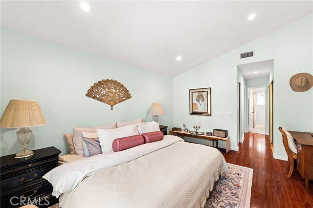 Detail Gallery Image 23 of 42 For 2411 E Greenview Dr, Glendora,  CA 91741 - 2 Beds | 2/1 Baths