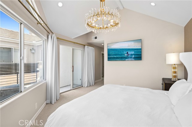 412 Poinsettia Avenue, Corona del Mar CA: https://media.crmls.org/medias/72e8d4c5-a04d-4c43-ab1e-8c7722656980.jpg