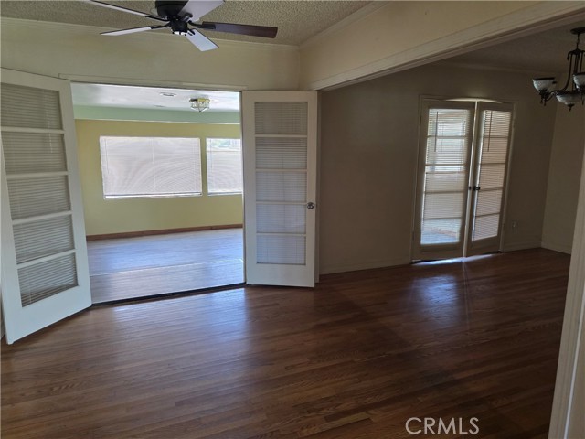 Detail Gallery Image 6 of 18 For 520 Country Club Lane, San Bernardino,  CA 92404 - 3 Beds | 1/1 Baths