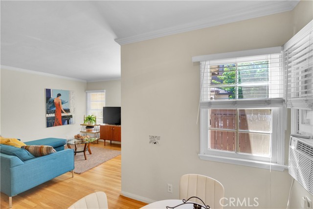 Detail Gallery Image 11 of 32 For 4270 Troost, Studio City,  CA 91604 - 2 Beds | 1 Baths