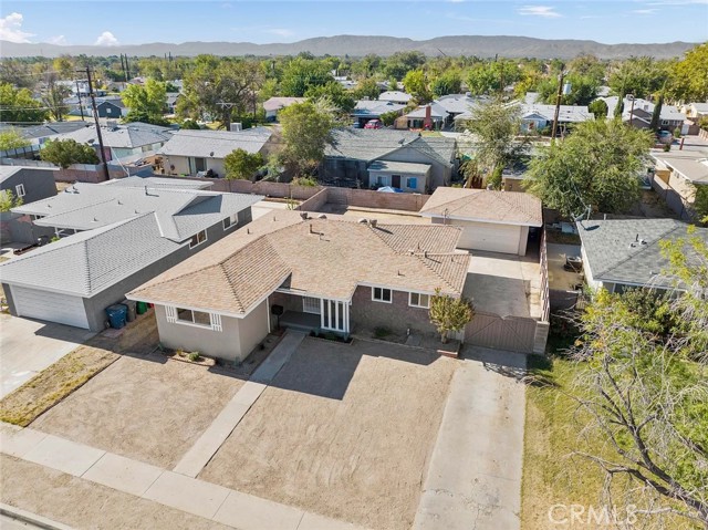 Detail Gallery Image 2 of 29 For 1326 W Avenue H10, Lancaster,  CA 93534 - 3 Beds | 1/1 Baths