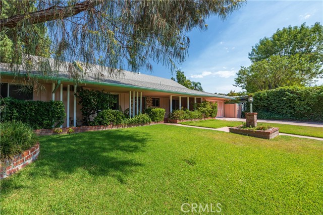 4810 Almidor Avenue photo 3