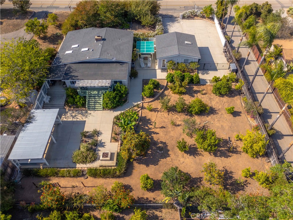 1611 Hillcrest