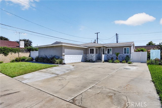 2028 W Midwood