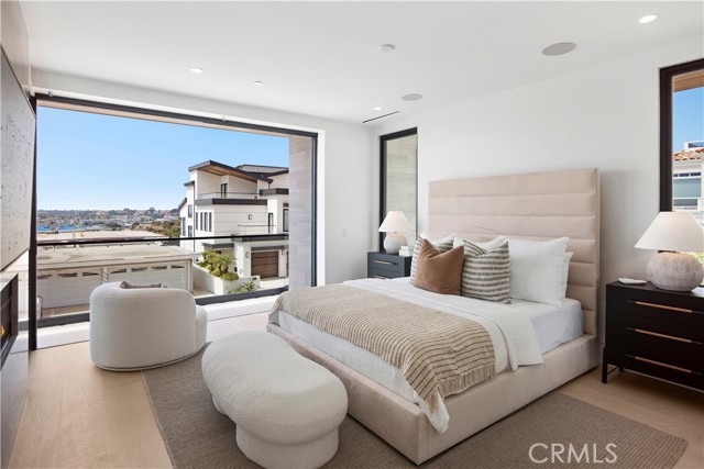 220 Carnation Ave., Corona del Mar CA: https://media.crmls.org/medias/72ef236e-0c79-4181-b1ff-4d7c40ab6248.jpg