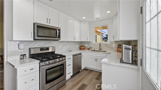 Detail Gallery Image 16 of 34 For 1107 W 210th St, Torrance,  CA 90502 - 4 Beds | 2 Baths